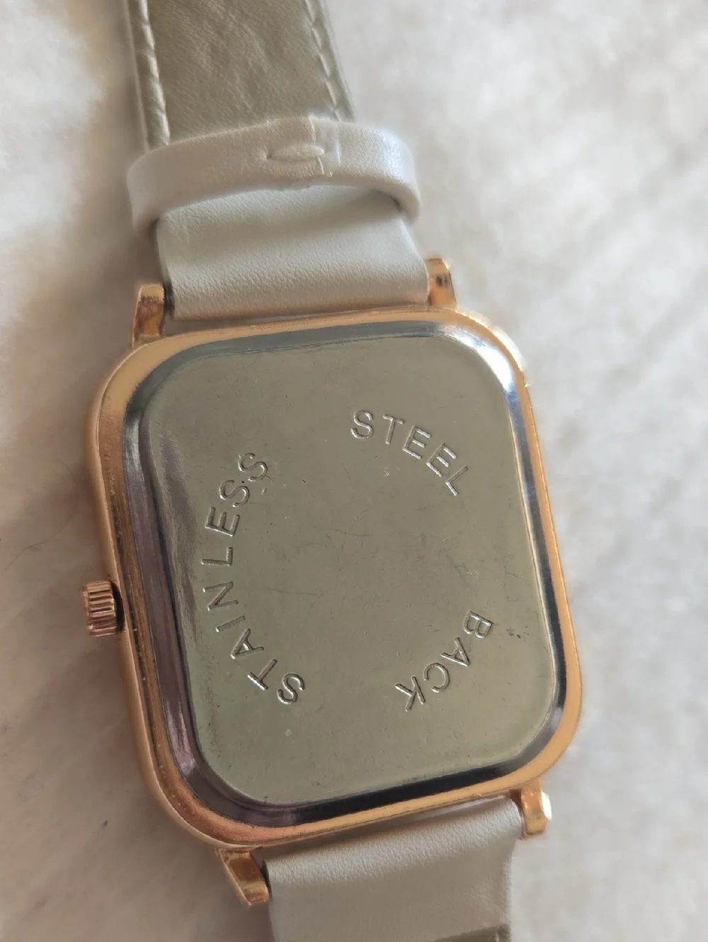 Women's Quartz Waterproof Fashion Watch with Leather Band and Rectangular dial